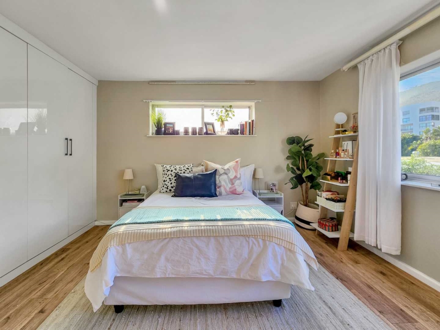 To Let 3 Bedroom Property for Rent in Sea Point Western Cape